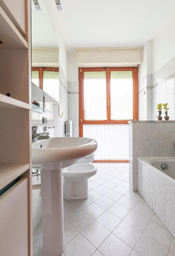 Casty Sweet Home - Parcheggio Privato Gratuito Милан Экстерьер фото