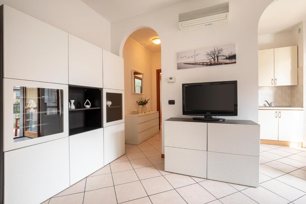Casty Sweet Home - Parcheggio Privato Gratuito Милан Экстерьер фото